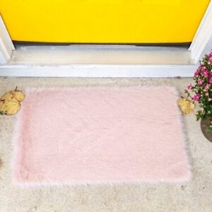Rabit fur Doormat